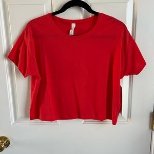 NWT lululemon cates crop tee size 6